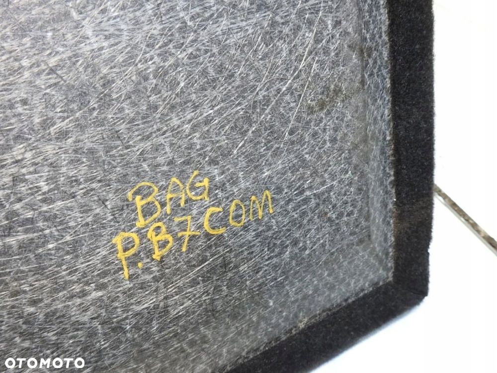 DYWAN WYKŁADZINA BAGAŻNIKA VW PASSAT B7 KOMBI 3C9863463M - 2