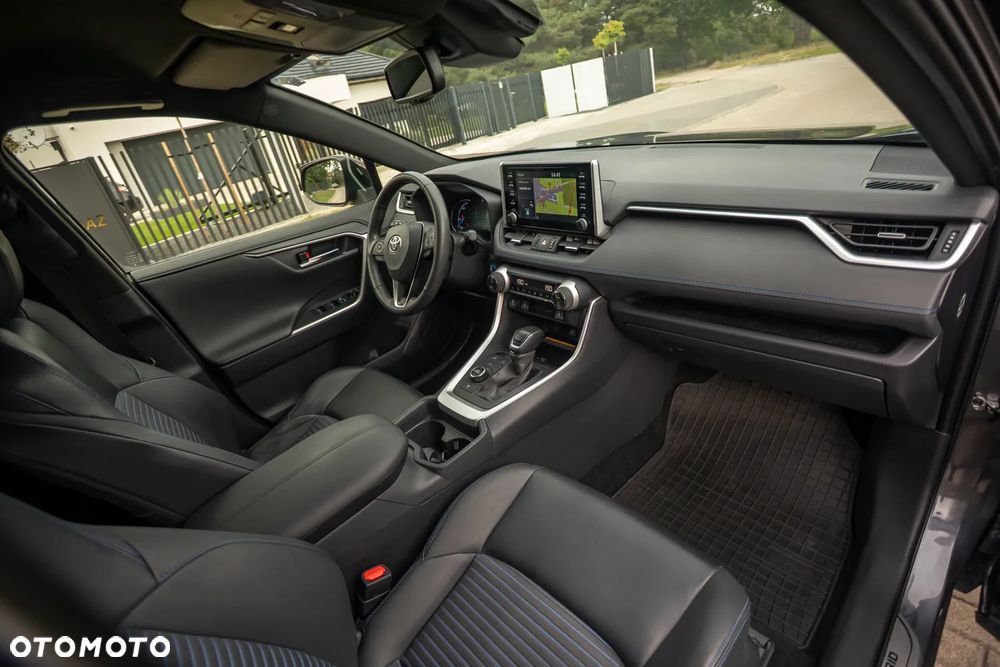 Toyota RAV4 2.5 Hybrid Black Edition by JBL 4x4 - 17