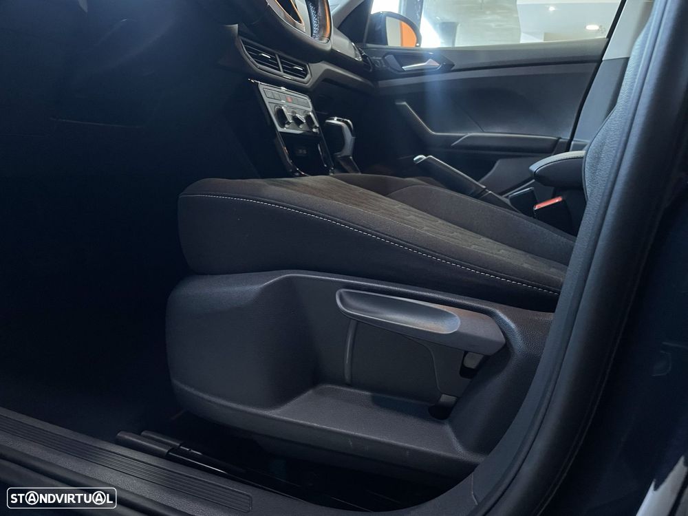 VW T-Cross 1.0 TSI Urban DSG - 24