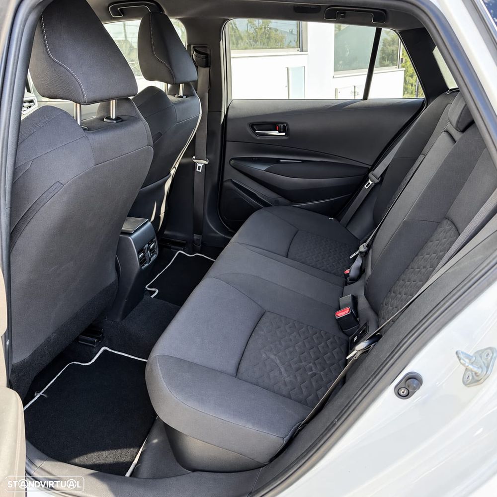 Toyota Corolla Touring Sports 1.8 Hybrid Comfort+P.Sport - 16