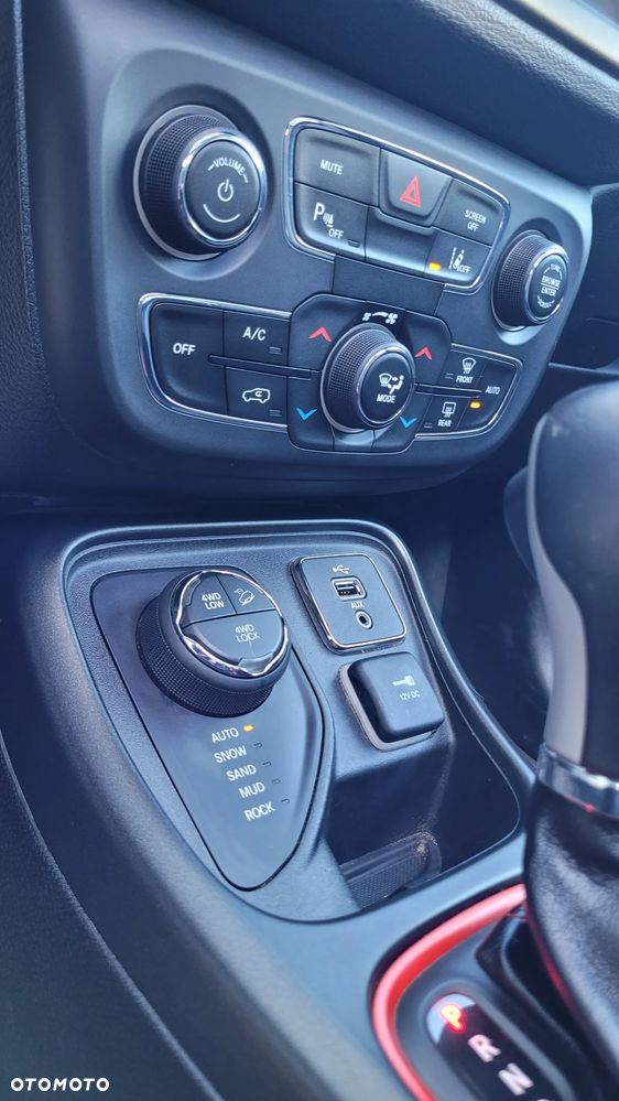 Jeep Compass - 12