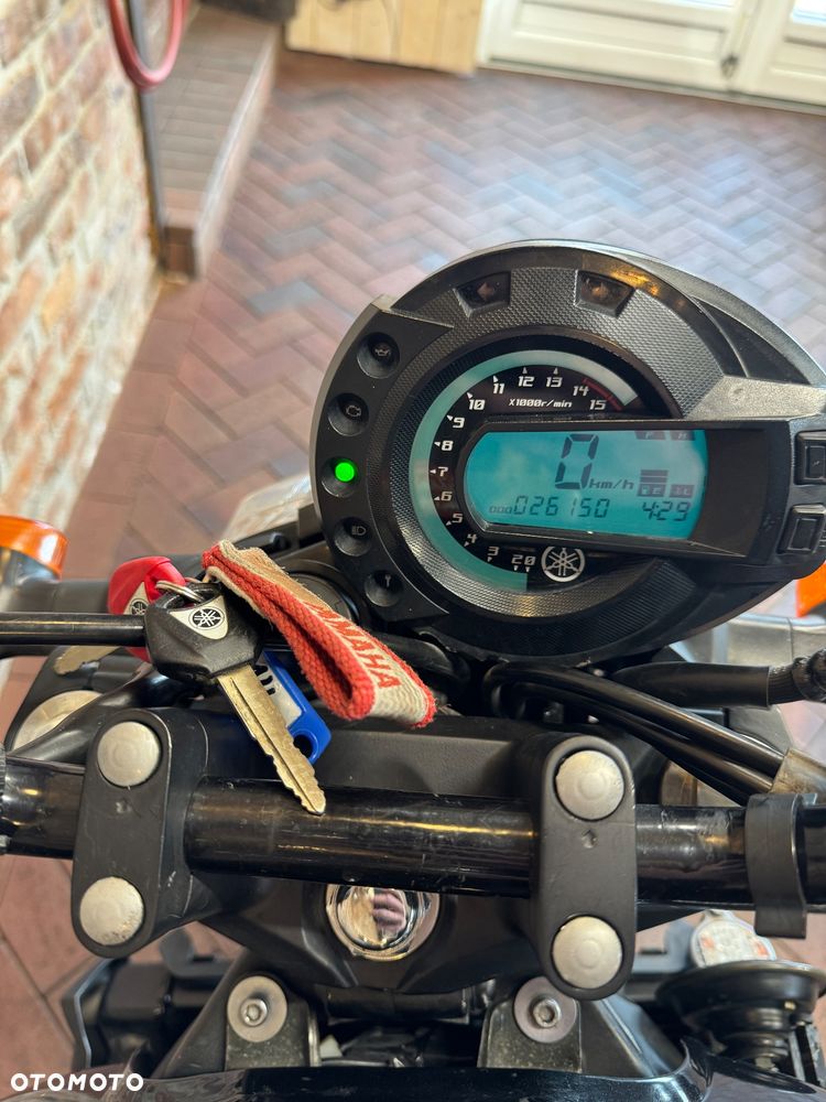 Yamaha FZ6 - 4
