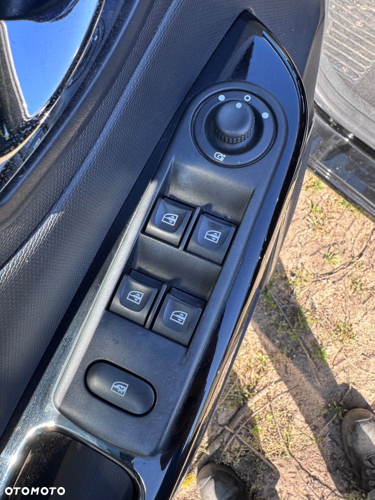 Renault Captur dCi 90 EDC COLLECTION - 19