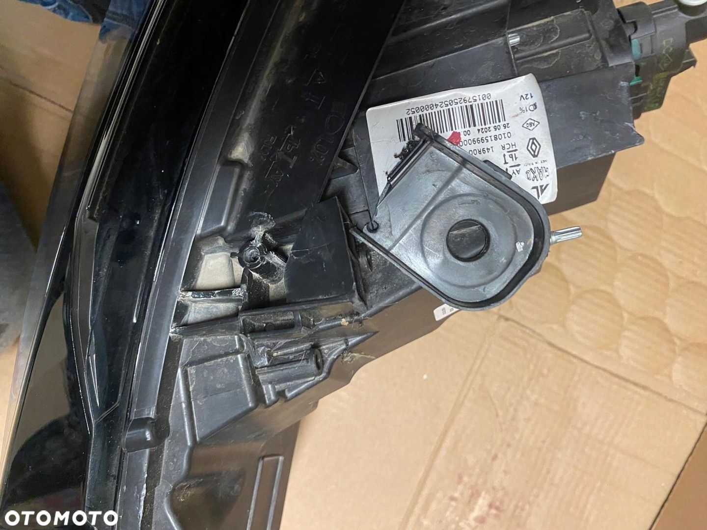 LAMPA PRZEDNIA PRAWA RENAULT CLIO V 260103507R 2024 ROK - 3
