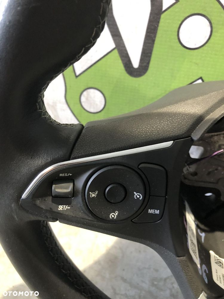 Crossland X 1.5 Blue HDI 2018 Kierownica Skóra - 3