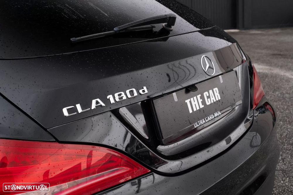 Mercedes-Benz CLA 180 d Shooting Brake - 6