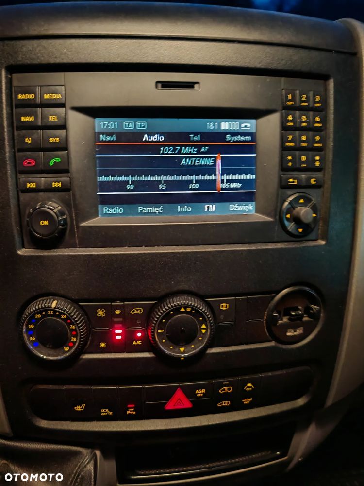 Mercedes-Benz Sprinter - 10