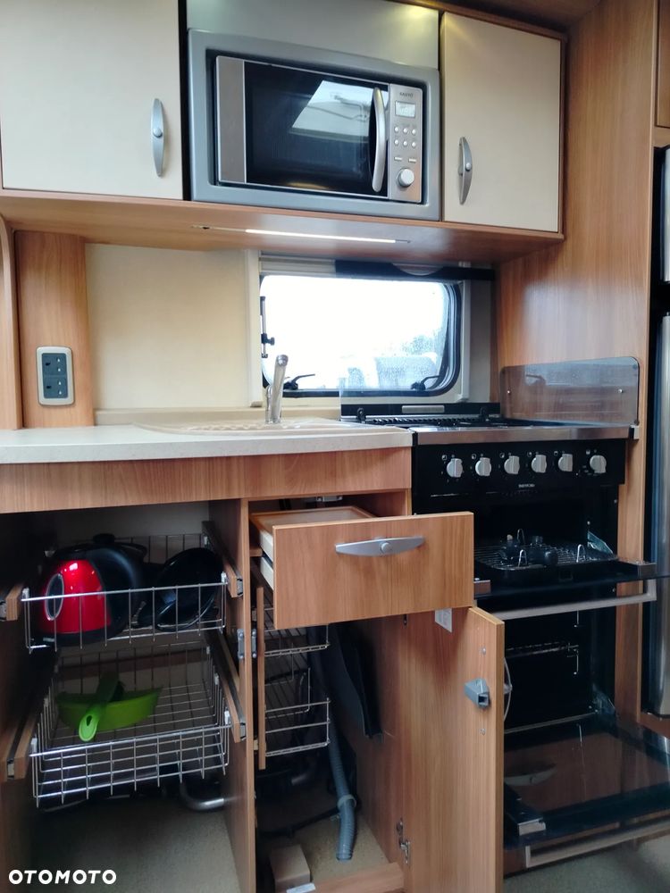 SWIFT Conqueror 630 - 19