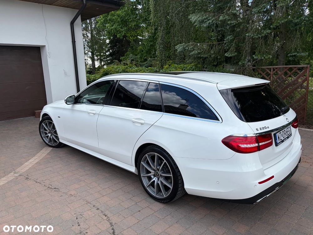 Mercedes-Benz Klasa E 220 d 4-Matic - 4