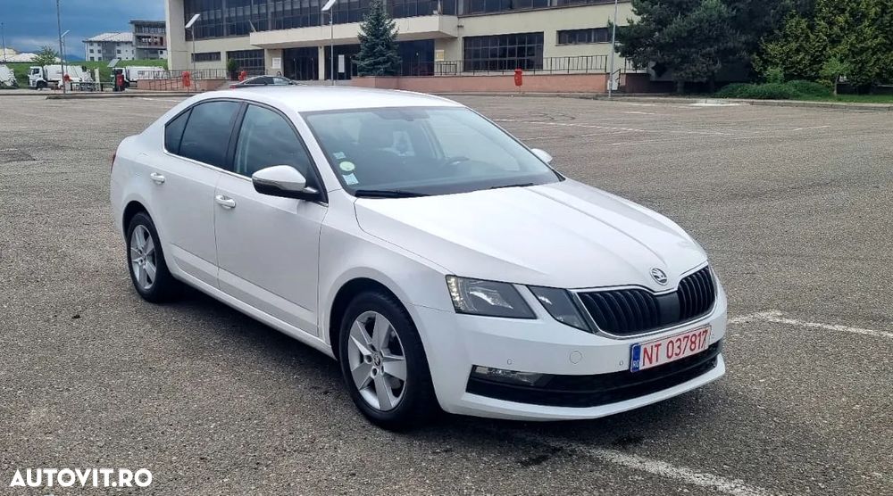 Skoda Octavia - 2