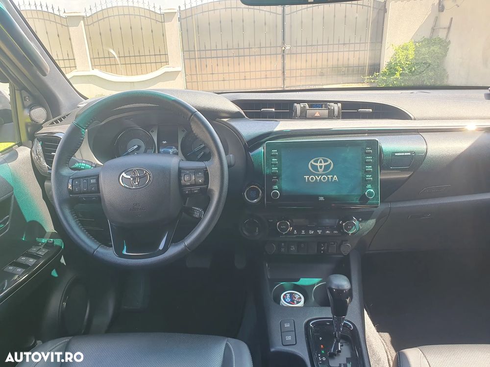 Toyota Hilux - 13