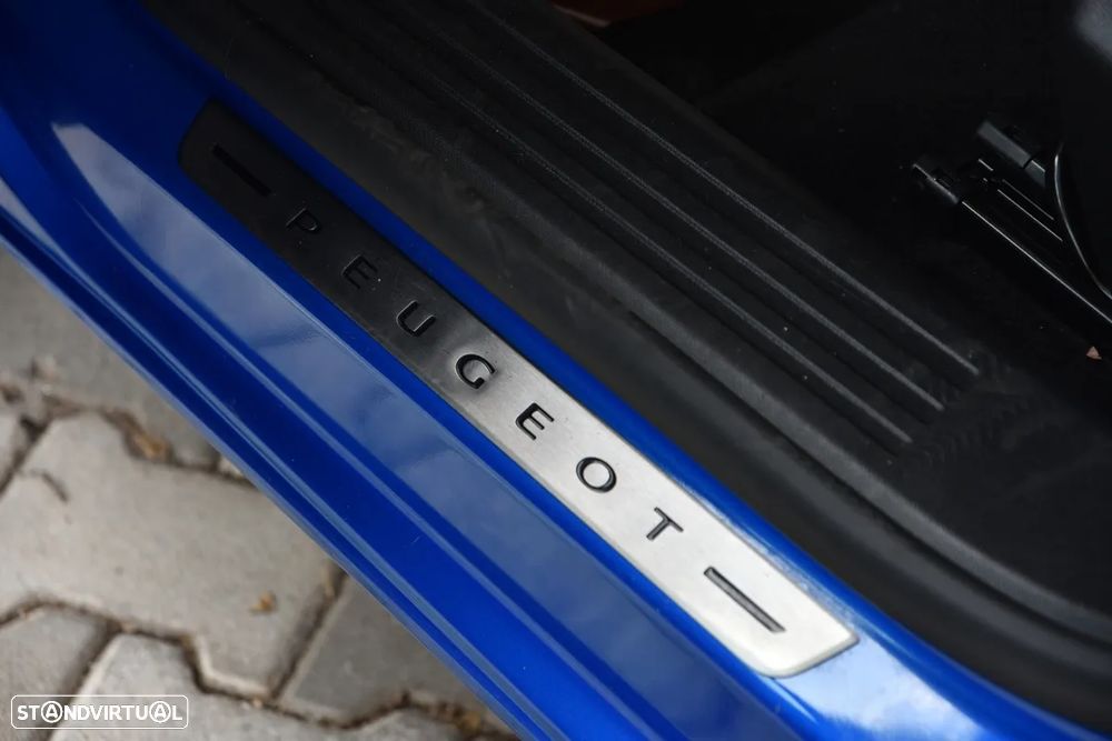 Peugeot e-2008 50 kWh GT Line - 21