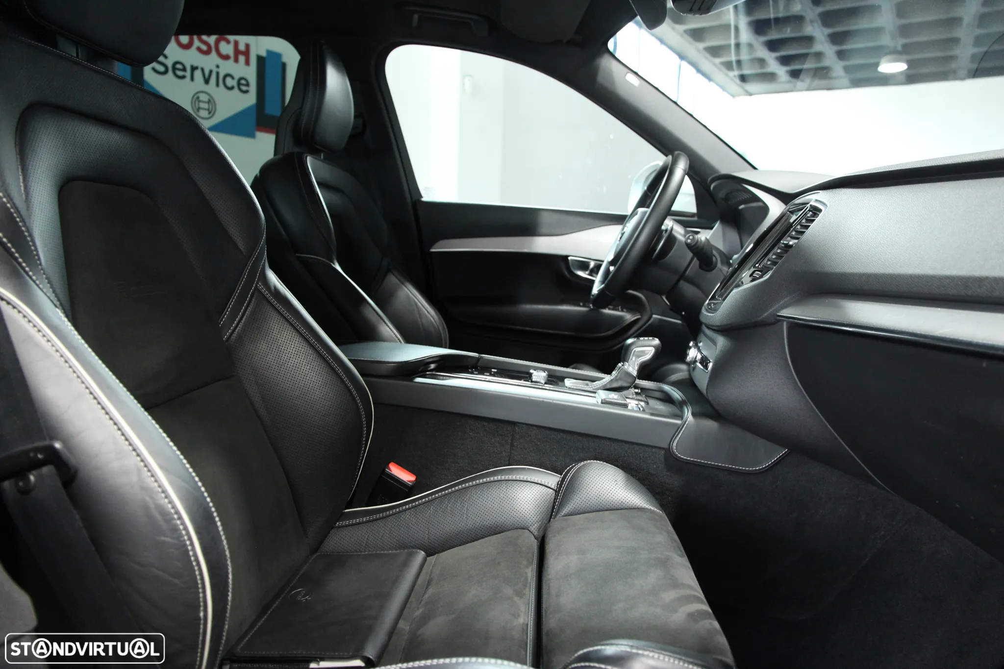 Volvo XC 90 2.0 D4 R-Design - 3