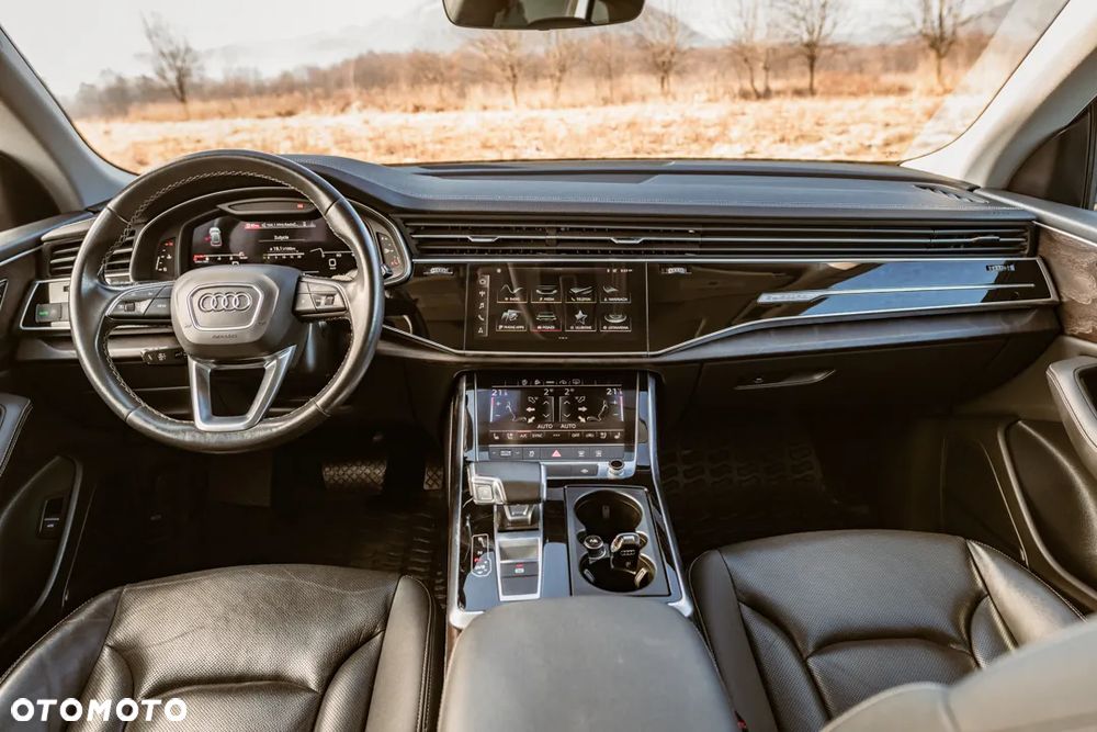 Audi Q8 55 TFSI quattro tiptronic - 10