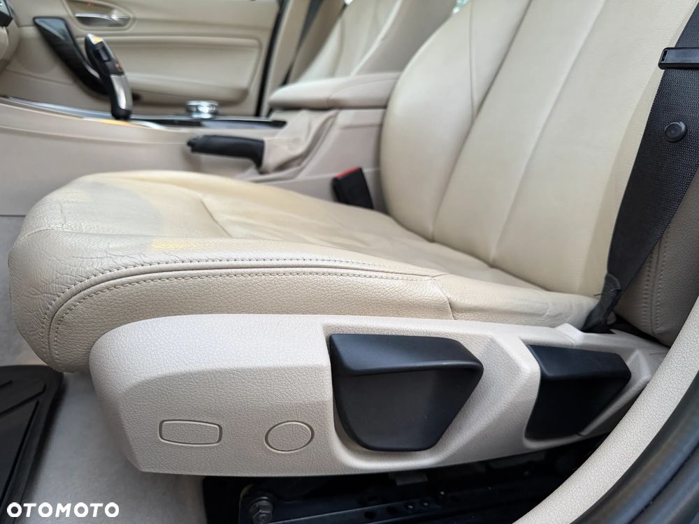BMW Seria 1 - 27