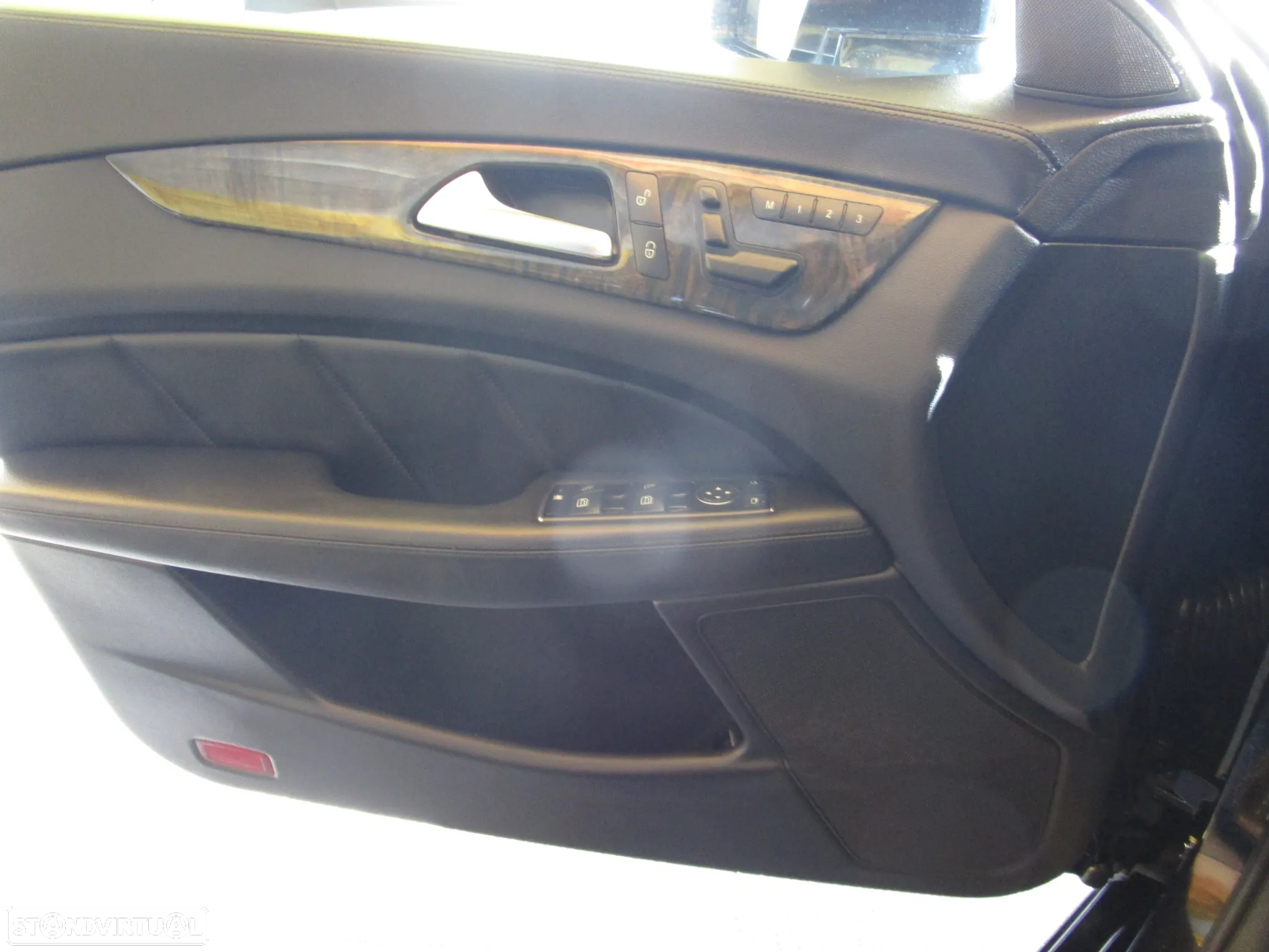 Mercedes-Benz CLS 250 Shooting Brake CDI DPF BlueEFFICIENCY 7G-T Edition 1 - 26