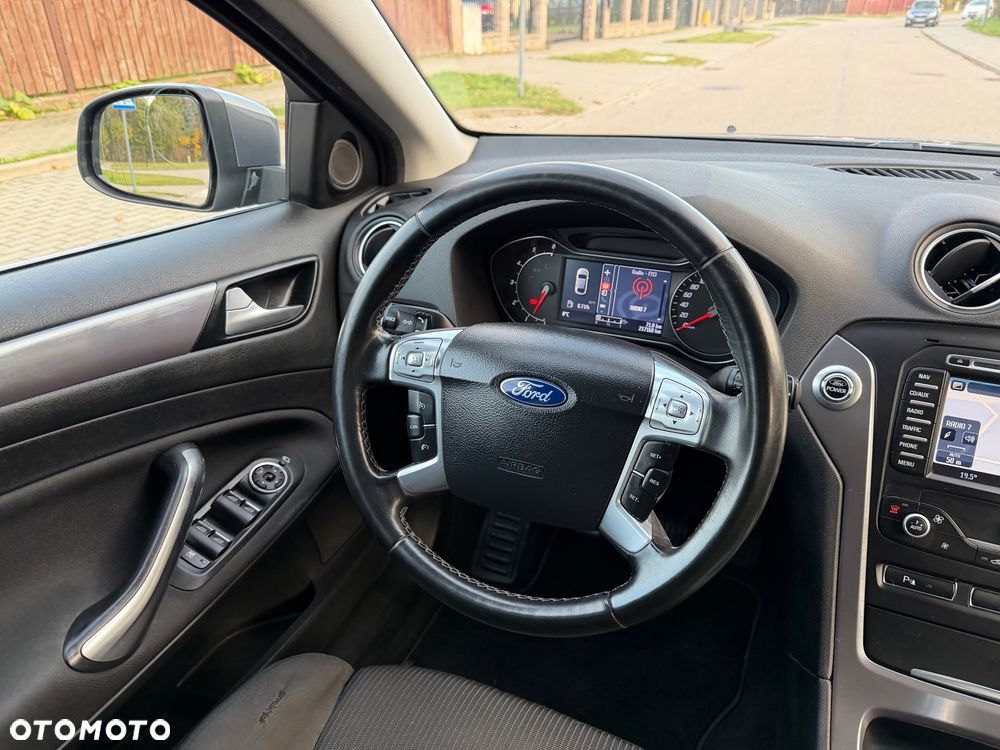 Ford Mondeo 2.0 TDCi Titanium - 22