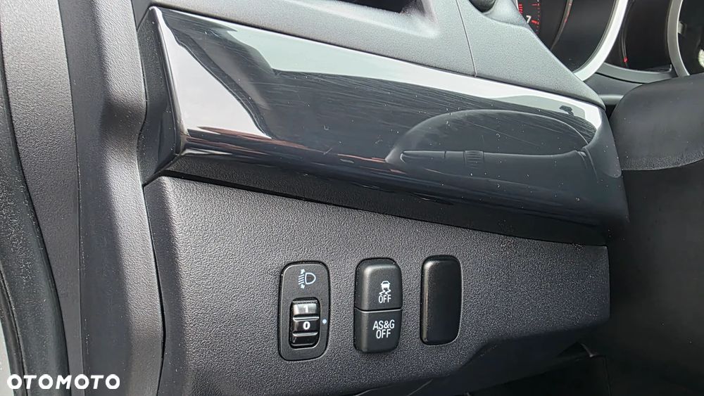 Mitsubishi Lancer 1.6 Invite - 17