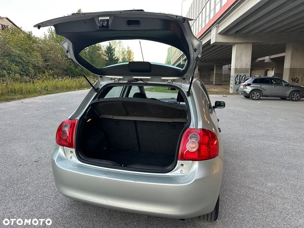 Toyota Auris 1.4 D-4D Premium - 21