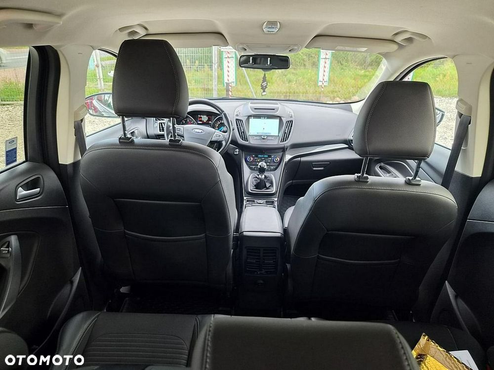 Ford Kuga - 16