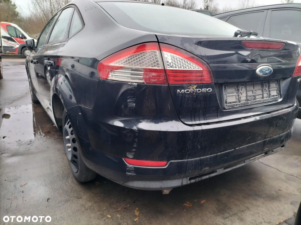 DRZWI PRAWE TYŁ  FORD MONDEO MK4 HATCHBACK KOD LAK. BA7 - 11