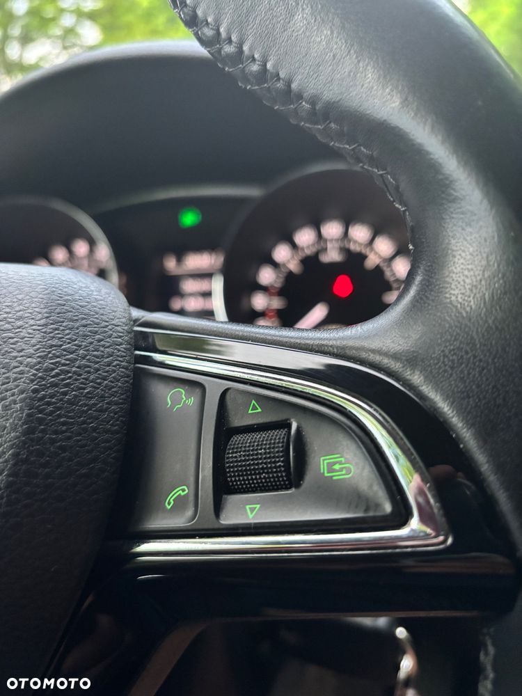 Skoda Superb 2.0 TDI Business DSG - 37