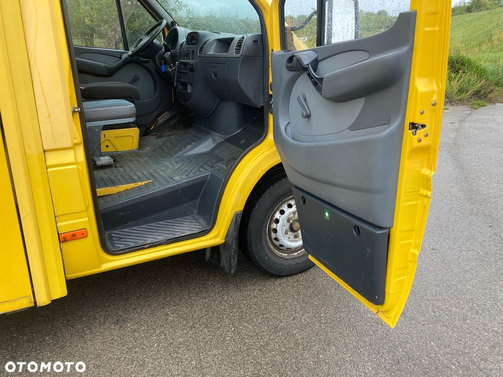Mercedes-Benz Sprinter - 10