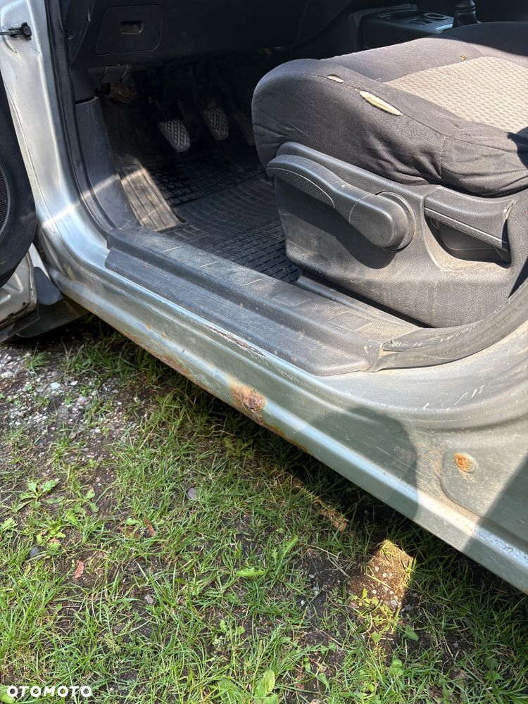 Nissan X-Trail 2.0 dCi XE - 12