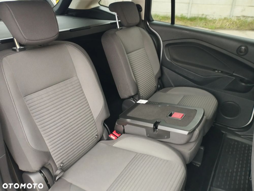 Ford Grand C-MAX - 18