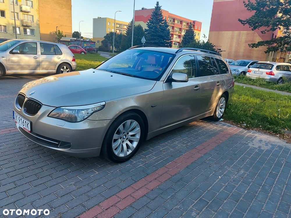 BMW Seria 5 520d Touring - 1