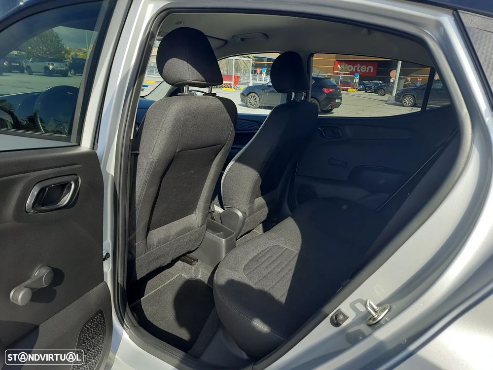 Hyundai i10 1.0 Comfort AMT - 4