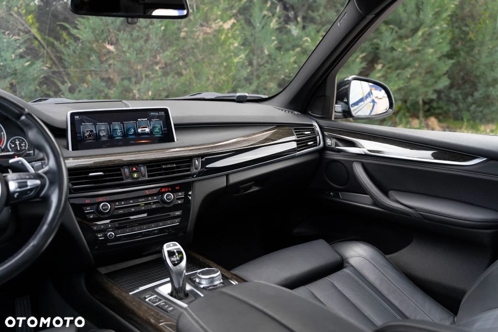 BMW X5 xDrive40d Sport-Aut - 34