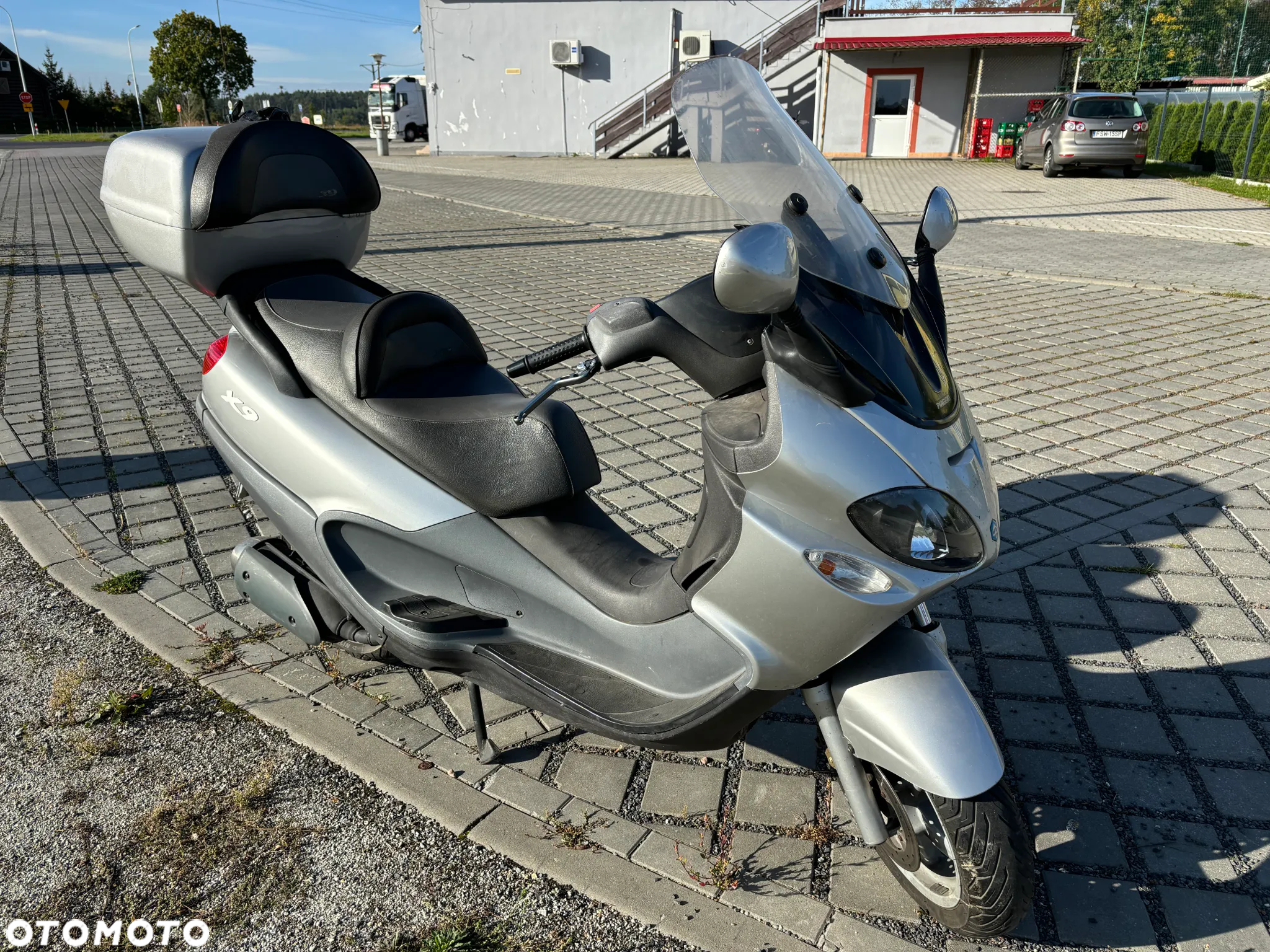 Piaggio X9 - 2