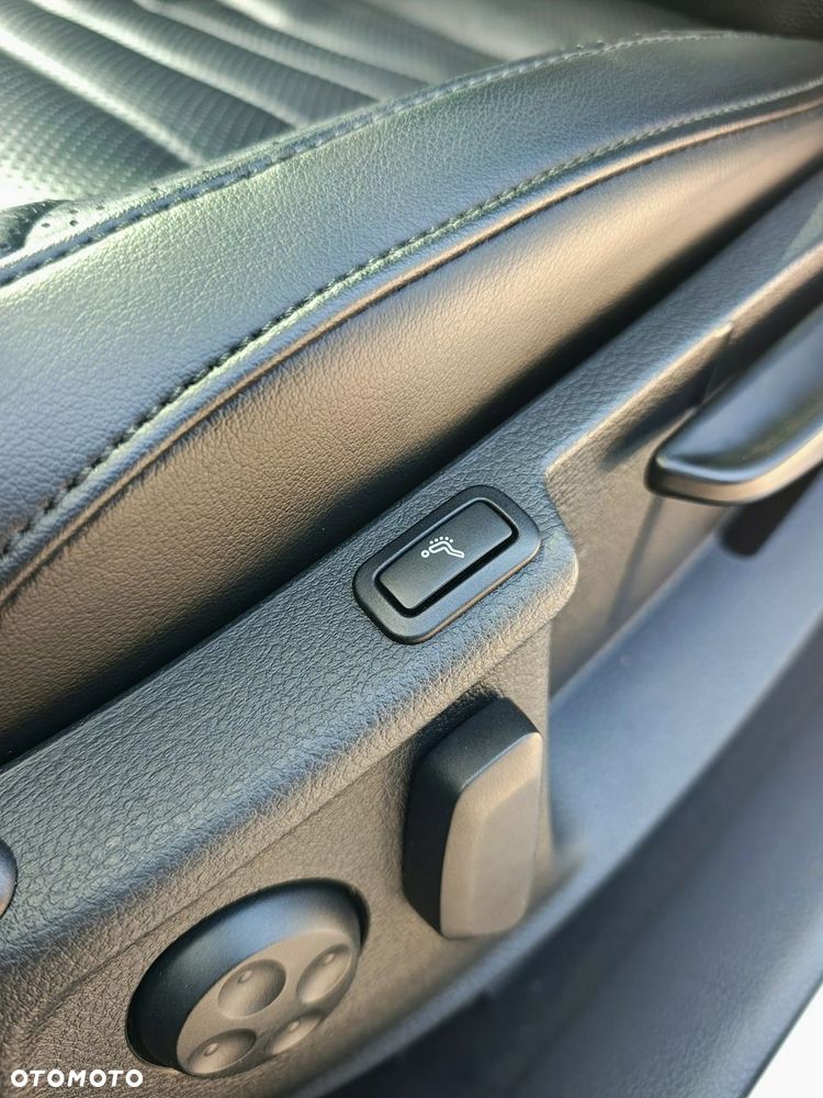 Volkswagen Passat 2.0 TDI DPF Highline DSG - 31