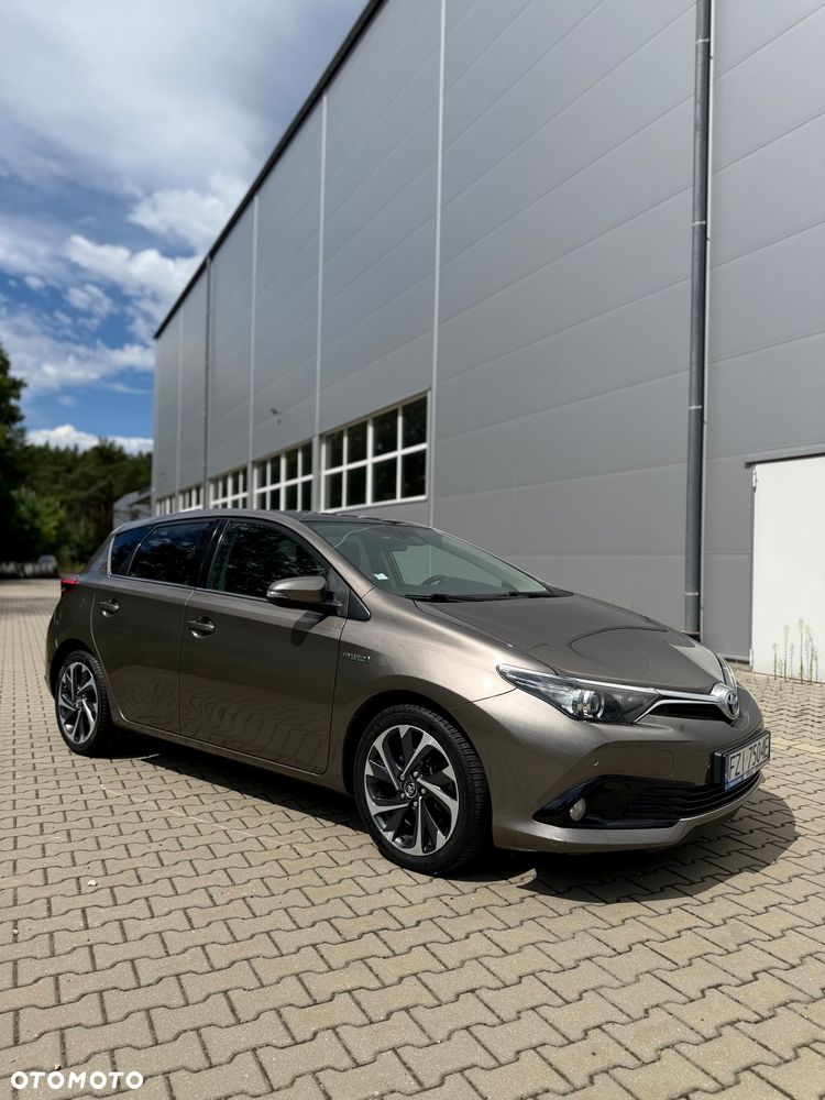 Toyota Auris 1.8 HSD Sol - 14