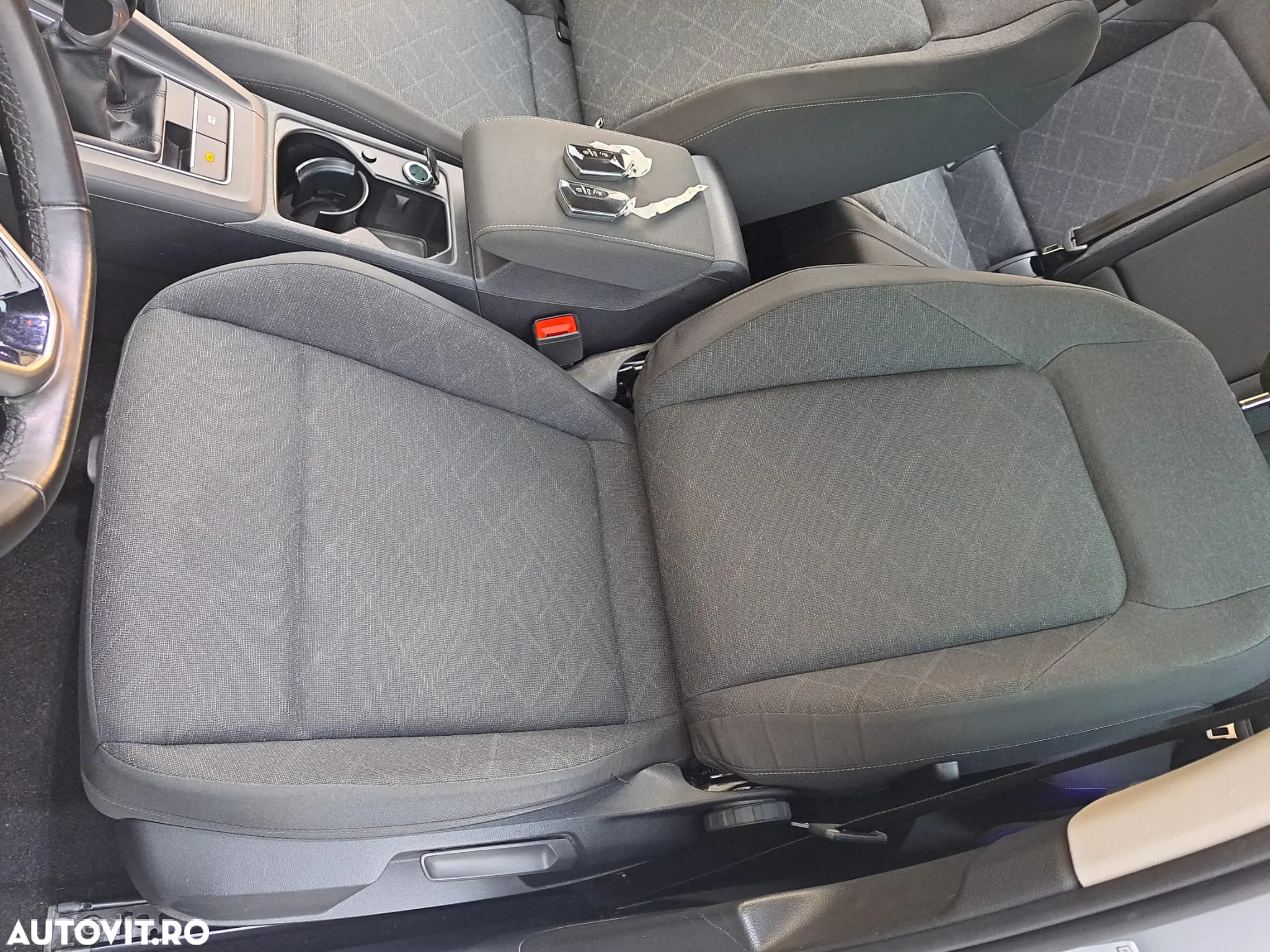 Volkswagen Golf Variant 2.0 TDI 116CP Life - 25
