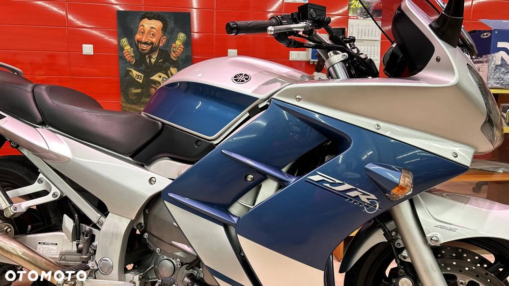 Yamaha FJR - 16