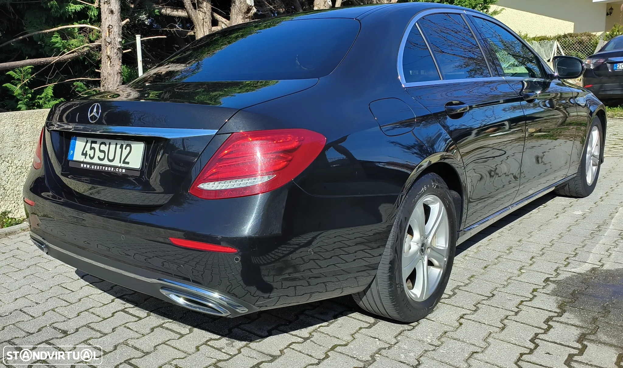 Mercedes-Benz E 220 d Avantgarde - 2