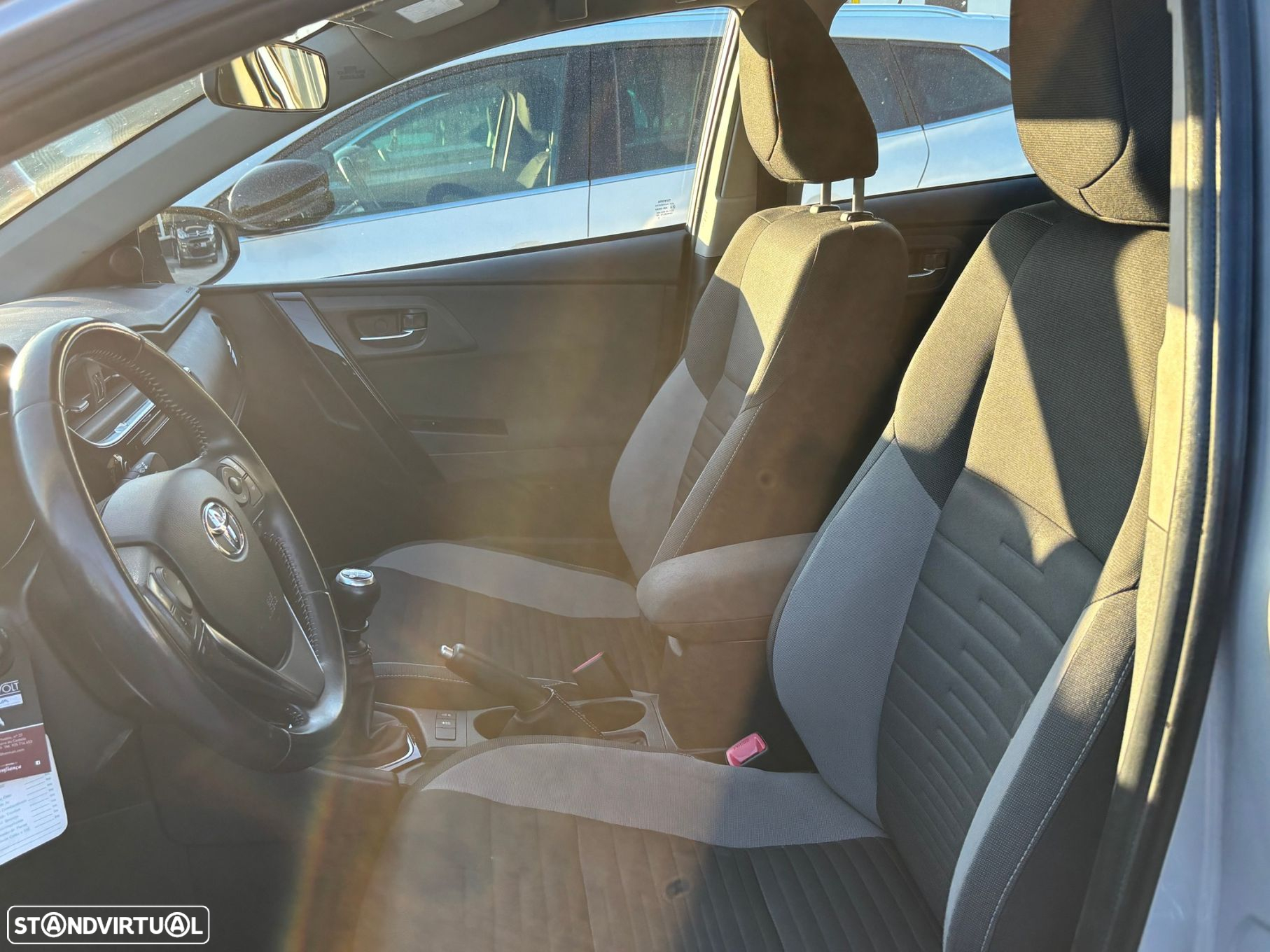 Toyota Auris Touring Sports 1.4 D-4D Comfort - 6