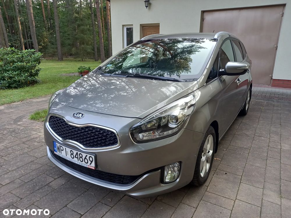 Kia Carens 1.7 CRDi L - 1