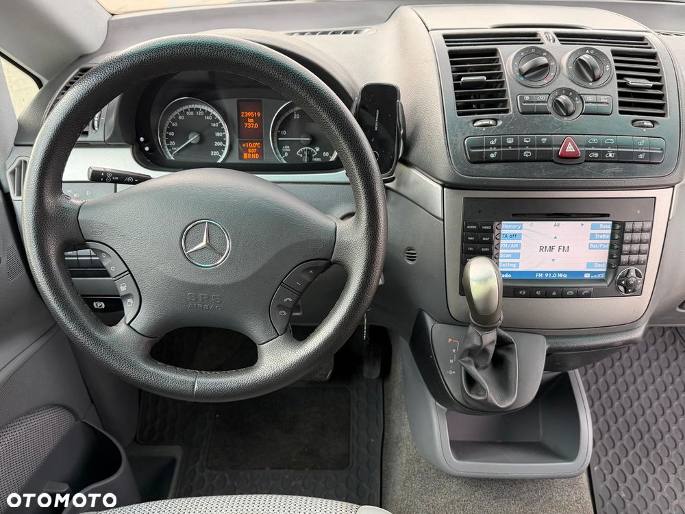 Mercedes-Benz Viano - 30