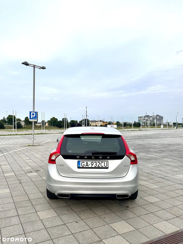 Volvo V60 D4 Drive-E Momentum - 6