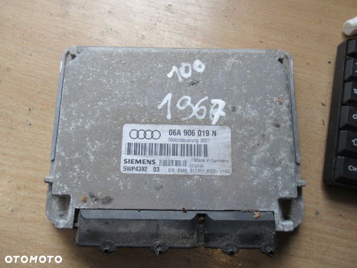 KOMPUTER STEROWNIK SILNIKA AUDI 06A906019N - 1