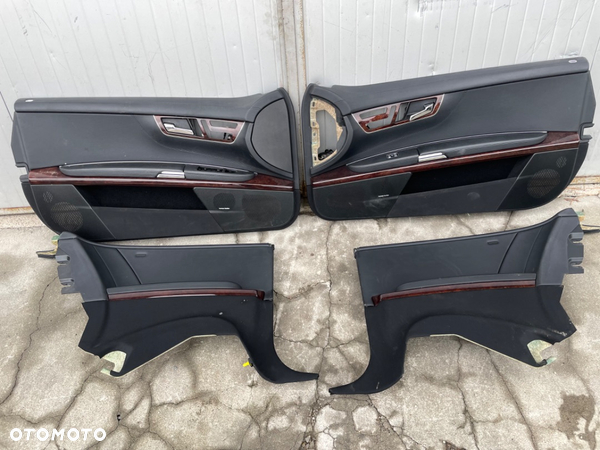 mercedes cl 216 boczek tapicerka drzwi dekor panel czarna skora Harman ambiente led