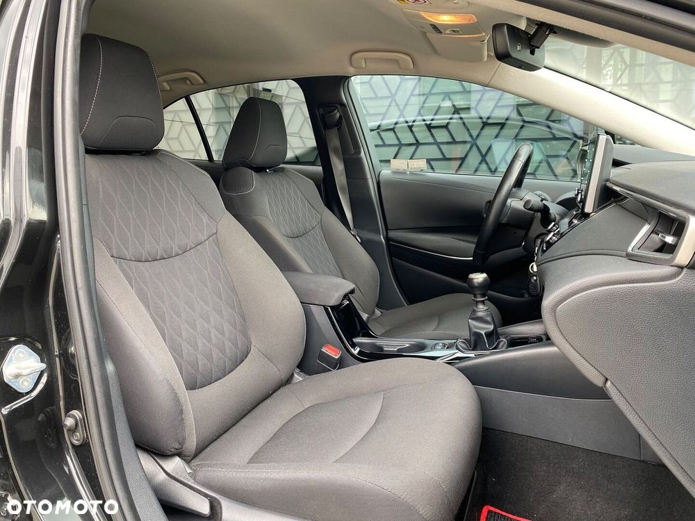 Toyota Corolla - 21