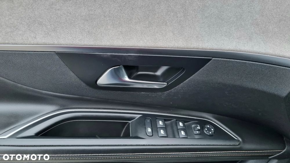 Peugeot 5008 BlueHDi 180 EAT8 GT - 18