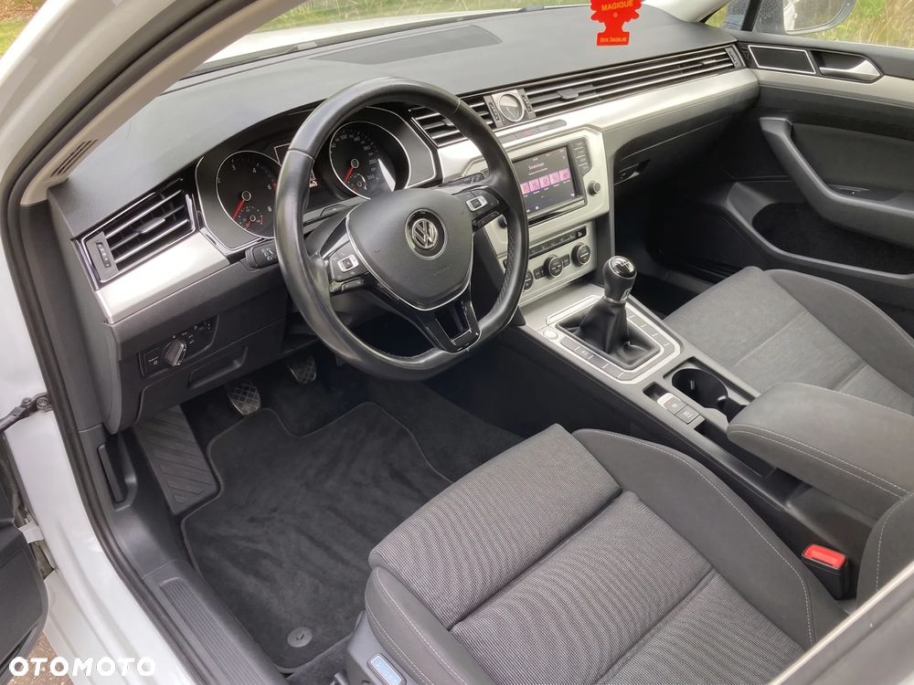 Volkswagen Passat 2.0 TDI BMT Comfortline - 6