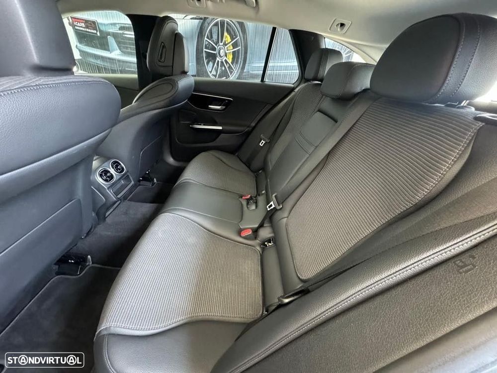 Mercedes-Benz C 220 d Avantgarde - 31