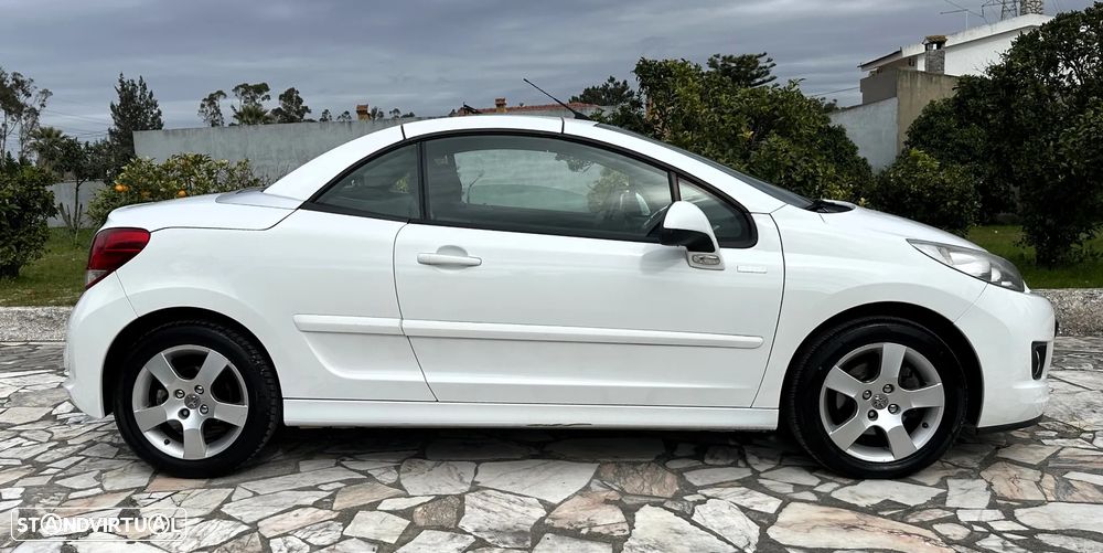 Peugeot 207 CC 1.6 SE 200 Anos - 16