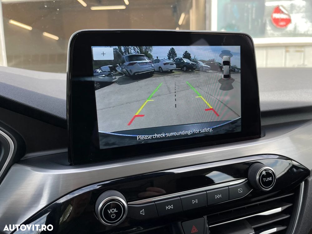 Ford Kuga 2.5 Duratec FHEV TITANIUM - 14